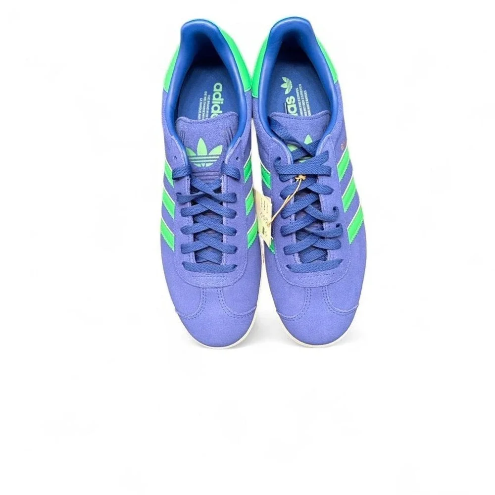 New men's blue and green Adidas Gazelle Sneakers Size 8 1/2